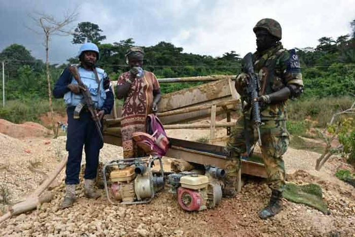 ___7158778___https:______static.pulse.com.gh___webservice___escenic___binary___7158778___2017___8___17___0___galamseyer_arrested