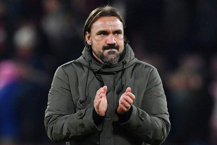 Daniel Farke's (pictured October 2018) side recorded their sixth consecutive league victory to move three points clear of the chasing pack in the race to reach the top flight