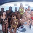 Jeffrey Schlupp cruises with fine baes on vacation