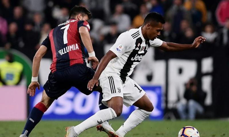 Brazilian defender Alex Sandro joined Juventus from Porto in 2015