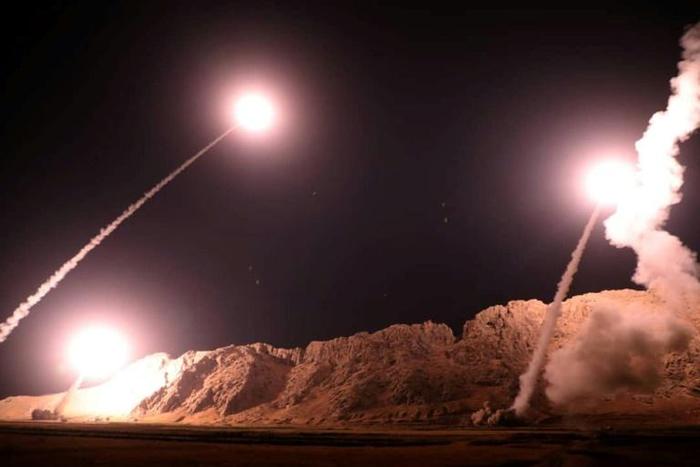 Iran's Revolutionary Guards fire missiles at at jihadist target in in eastern Syria on October 1, in retaliation for a September attack on a military parade in the Iranian city of Ahvaz