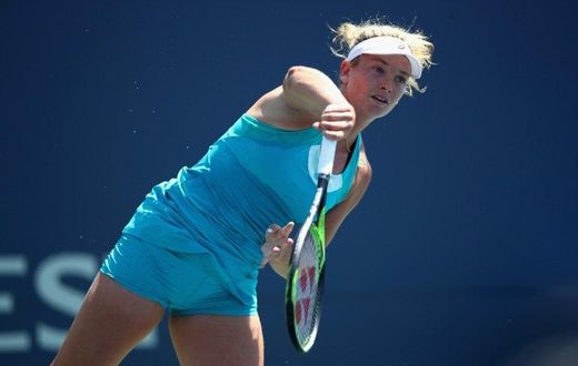 CoCo Vandeweghe serves to Catherine Bellis on August 5, 2017 in Stanford, California