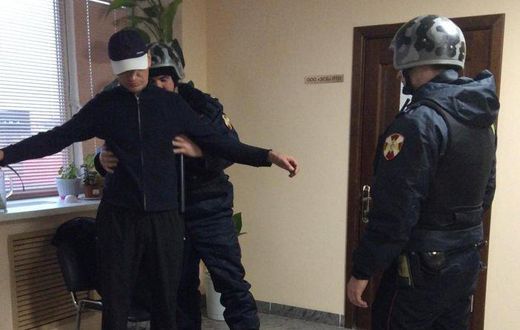 Police arrest tired robber who fell asleep on the job