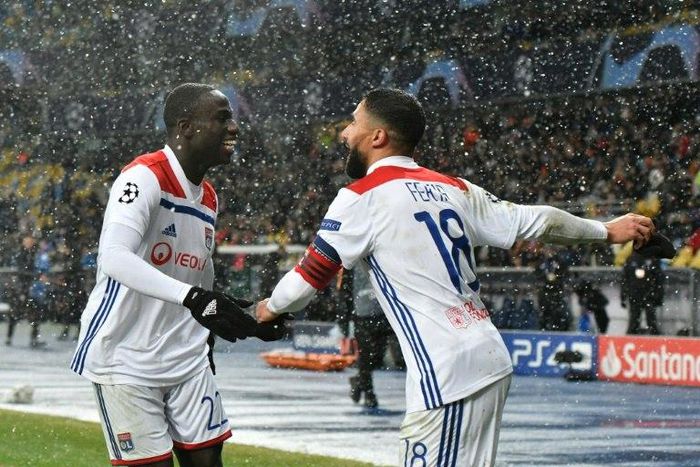 Nabil Fekir fired Lyon into the last 16 of the Champions League at Shakhtar Donetsk on Wednesday