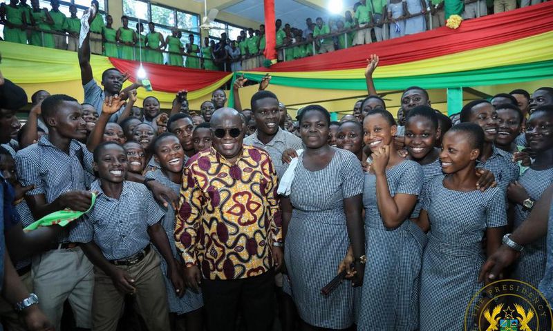 ___9136163___2018___11___25___7___President-Akufo-Addo-with-some-of-the-students-of-Oda-SHS