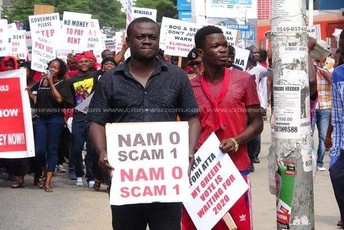 ___9145504___2018___11___28___8___Menzgold-customers-protest-19