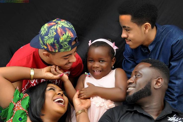 Afia Schwarzenegger's family