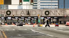 The Holland Tunnel's Holiday Décor Is Changing. (The Traffic Will Stay the Same.)