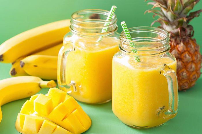 mango cardamom smoothie