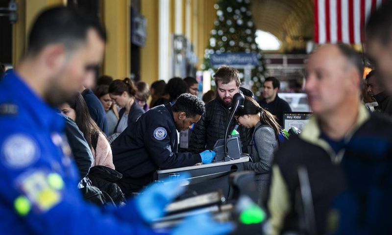 National Parks Close and Unpaid Federal Staff Bitterly Report to Work
