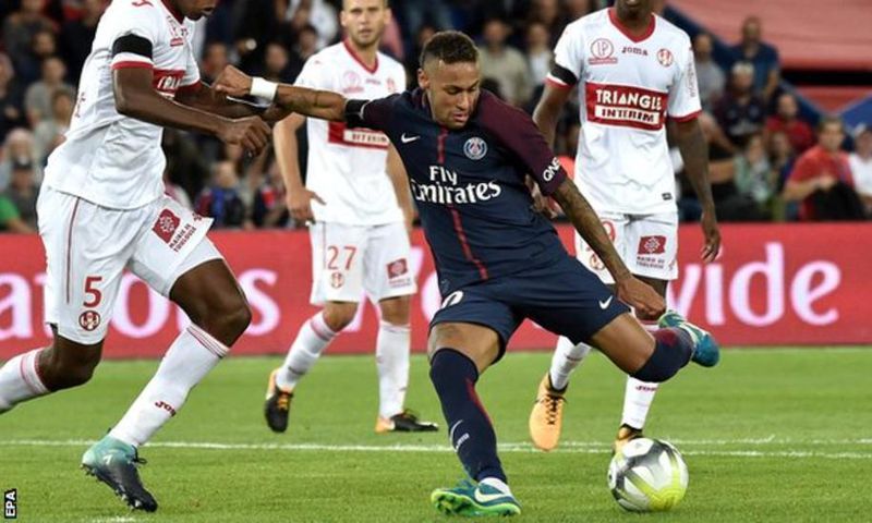 ___7178003___https:______static.pulse.com.gh___webservice___escenic___binary___7178003___2017___8___21___10____97457510_neymar_epa2