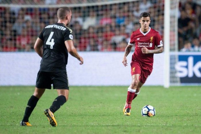 Liverpool's Philippe Coutinho (R), pictured in July 2017, has received multiple deal offers from Barcelona, but Liverpool continues to reject the bids, stating that Coutinho is "not for sale at any price"