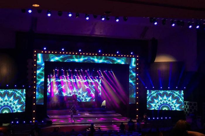 ___9136180___2018___11___25___7___Dsy3VYZWkAYPRsH