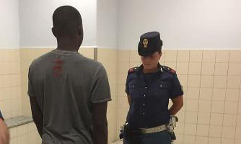 ___6985348___https:______static.pulse.com.gh___webservice___escenic___binary___6985348___2017___7___13___8___Solomon-Nyantakyi-police-tw