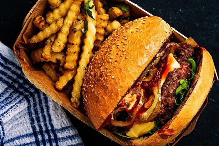 ___7176356___https:______static.pulse.com.gh___webservice___escenic___binary___7176356___2017___8___20___21___eating-walnuts-curb-junk-food-cravings_3