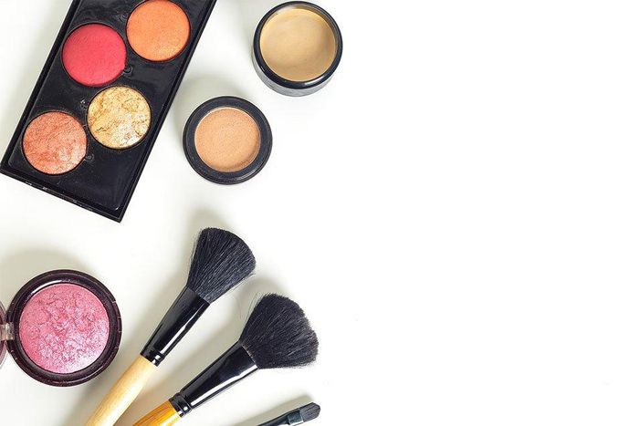 how to put on makeup correct order