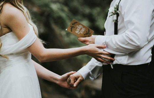 Bride reads groom’s cheating text message at wedding as vow