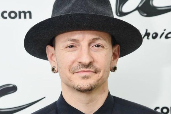 Chester Bennington commits suicide