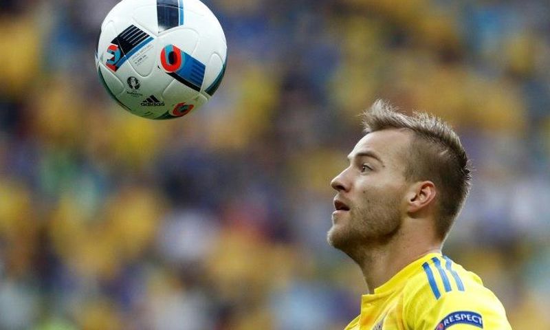 Borussia Dortmund wasted no time in signing Ukraine winger Andriy Yarmolenko on Monday - the same day Ousmane Dembele officially joined Barcelona
