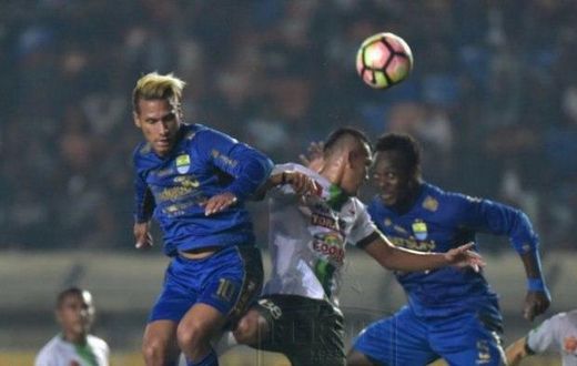 ___7101956___https:______static.pulse.com.gh___webservice___escenic___binary___7101956___2017___8___5___19___persib-bandung-vs-ps-tni_20170805_232839