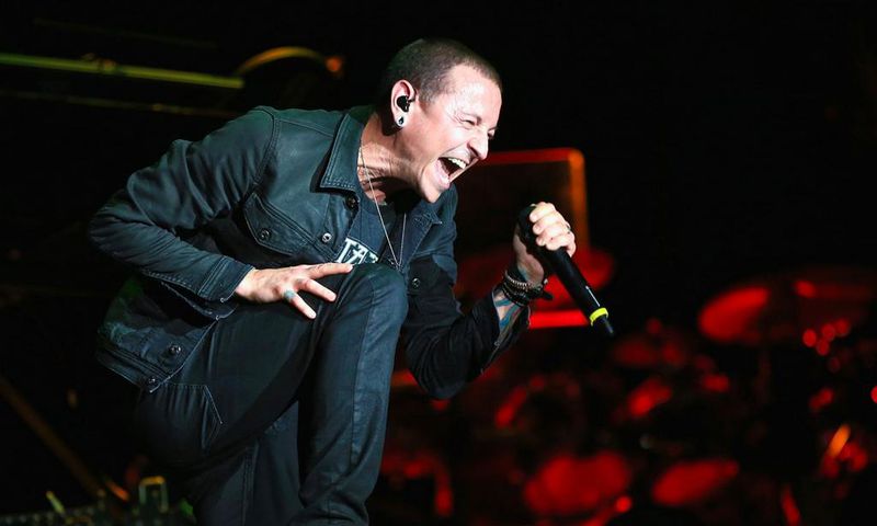 Chester Bennington.