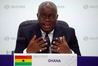 Akufo-Addo cuts sod for construction of James Town fishing harbour
