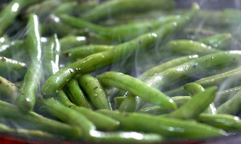 charred green beans