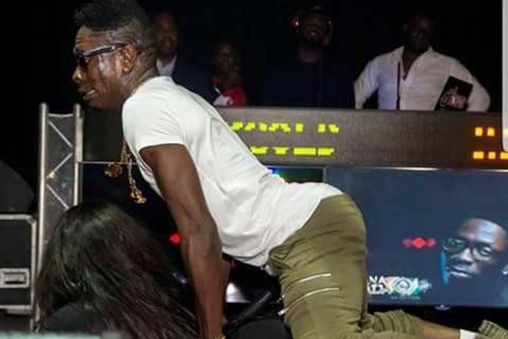 Shatta Wale performing at Ghana Meets Naija UK