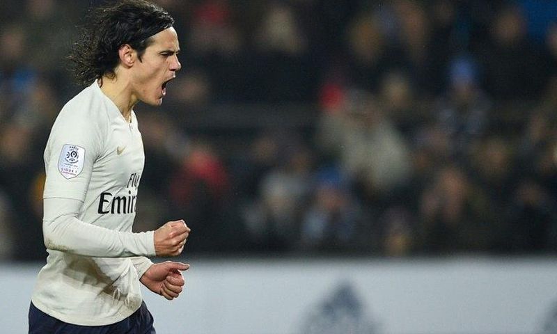 Edinson Cavani maintained Paris Saint-Germain's unbeaten Ligue 1 record with a second half penalty