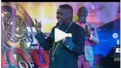 Pastor asks Ghs 3,392 from each member to spray them a perfume that cancels spiritual odour (Video)