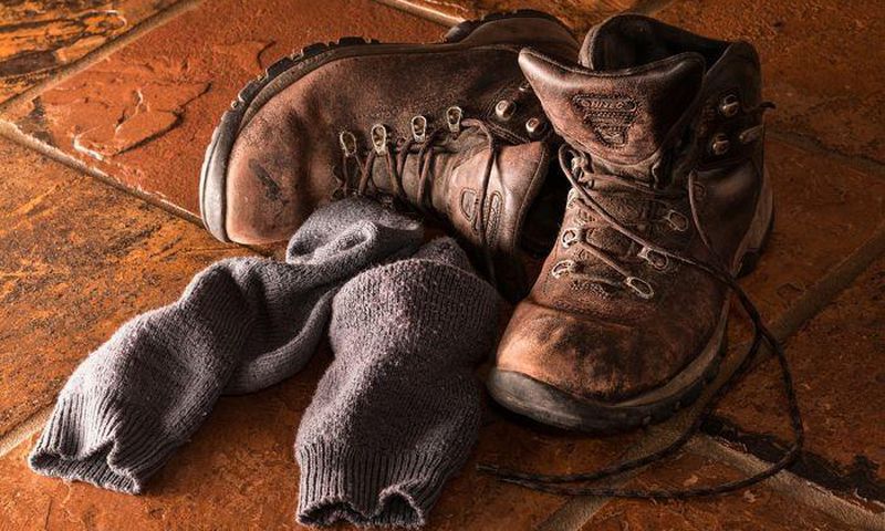 Man addicted to sniffing his dirty socks lands in the hospital