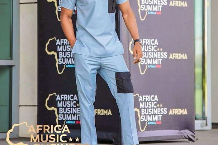 ___9133216___2018___11___23___17___download