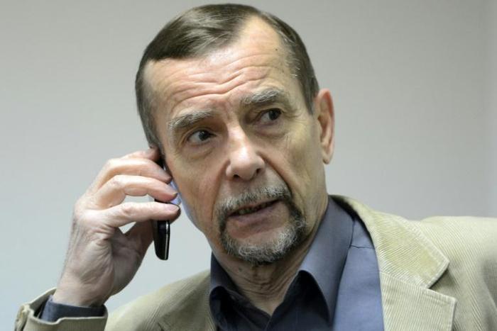 Some of those arrested were protesting the detention of veteran rights activist Lev Ponomaryov