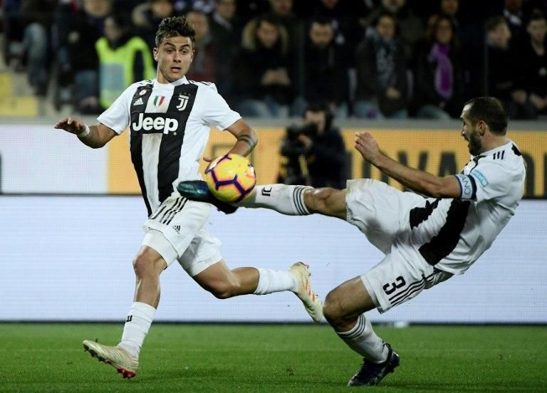 Veteran defender Giorgio Chiellini (R) scored his first goal this season for Juventus.