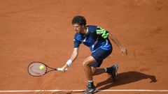 Netherlands' Robin Haase returns the ball to Spain's Rafael Nadal during their tennis match at the Roland Garros 2017 French Open on May 31, 2017 in Paris.