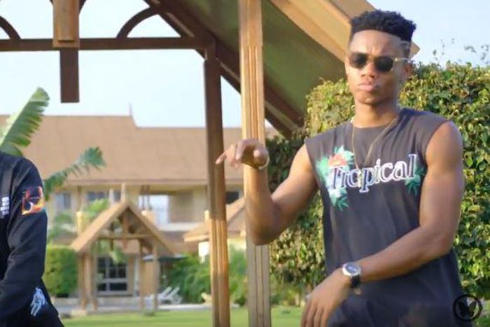 Ded Buddy and KiDi in "Yebesa" music video