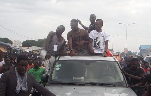 Maccasio and Medikal block major road in Tamale ahead of “Ninsala” album launch