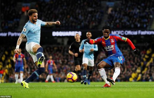 Jeffrey Schlupp's left-footed strike got Palace all level again just minutes after Gundogan had given City the lead