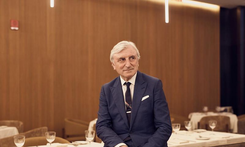 Julian Niccolini, Face of the Four Seasons Restaurant, Is Forced to Resign