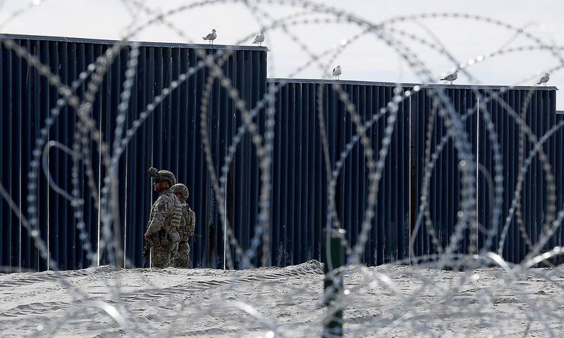 SpaceX May Be New Barrier for Trump's Border Wall