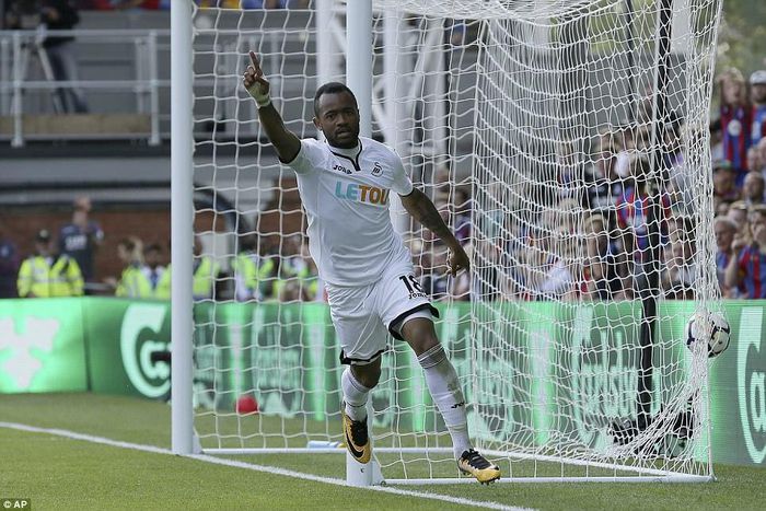 ___7210610___https:______static.pulse.com.gh___webservice___escenic___binary___7210610___2017___8___26___19___4394A51F00000578-0-image-a-137_1503760795932