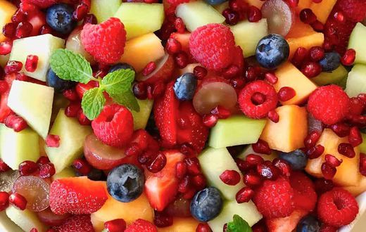 ___9197302___2018___12___13___18___best-fruit-salad-honey-lime-dressing