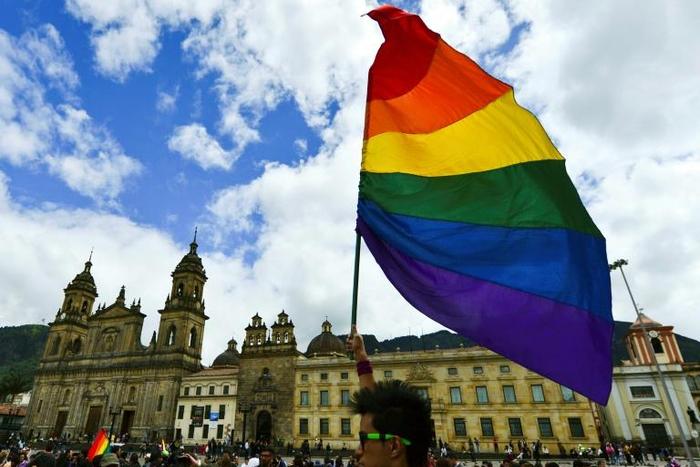 Colombia Diversa, an NGO that advocates for LGBT people, welcomed the ruling as historic and said it was important the judge recognized the victim as a woman even though she had not changed her given male name