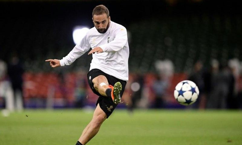 Juventus' Argentinian striker Gonzalo Higuain attends a training session at The Principality Stadium in Cardiff, on June 2, 2017, on the eve of the UEFA Champions League final football match between Juventus and Real Madrid