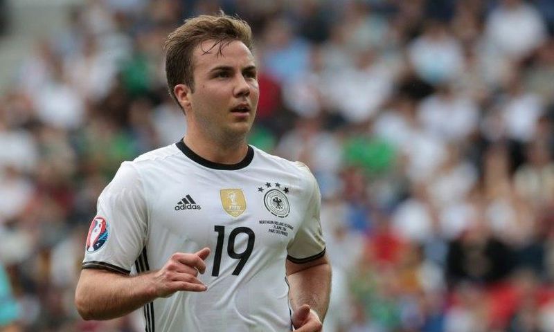 Germany's World Cup-winner Mario Goetze is poised to play for the first time in seven months for Borussia Dortmund at Wolfsburg on Saturday to end his illness misery