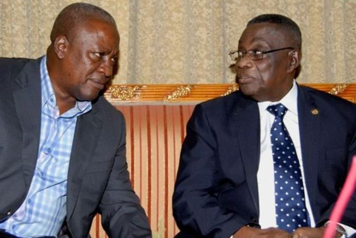 ___7039025___https:______static.pulse.com.gh___webservice___escenic___binary___7039025___2017___7___24___11___XGltYWdlc1xjb250ZW50XDMxNzIwMTcxMjA2NThfcHJlc2lkZW50bWFoYW1hbGVmdGFuZHRoZWxhdGVqb2huZXZhbnNhdHRhbWlsbHMxMDc4eDUxNi5qcGd8NzcwfDcvOS8yMDE3_1