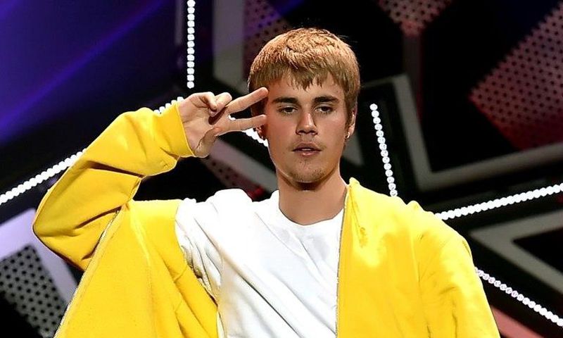 Justin Bieber, performing onstage at the December 2016 Jingle Ball in Los Angeles, told fans Thursday he had made "mistakes" but intended to learn from them, weeks after cancelling his world tour