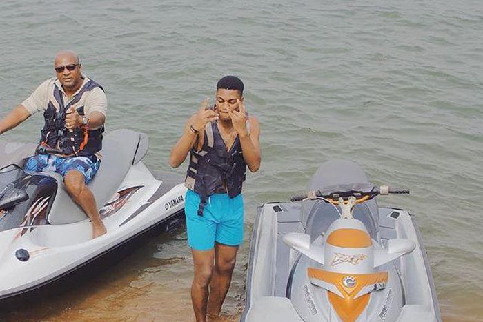 ___9154727___2018___11___30___17___download