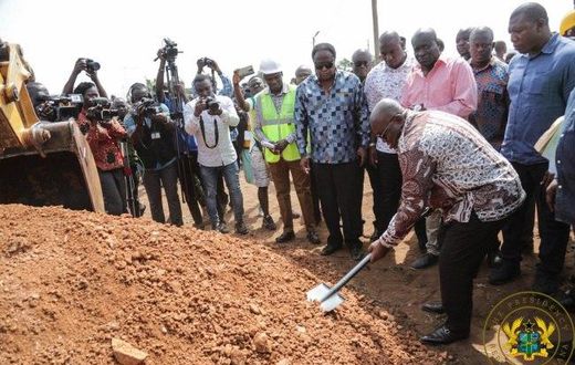 ___9170539___2018___12___5___17___akufo-addo-cutting-sod
