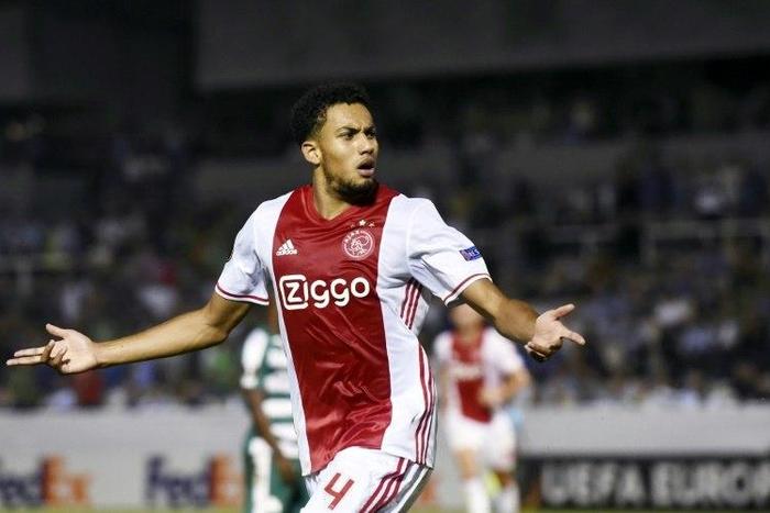 Ajax's Dutch defender Jairo Riedewald celebrates after scoring during Europa League group match against Panathinaikos in Athens on September 15, 2016